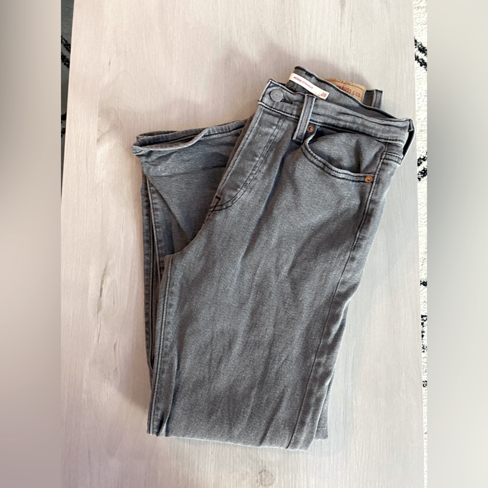 Levi’s wedgie straight jeans